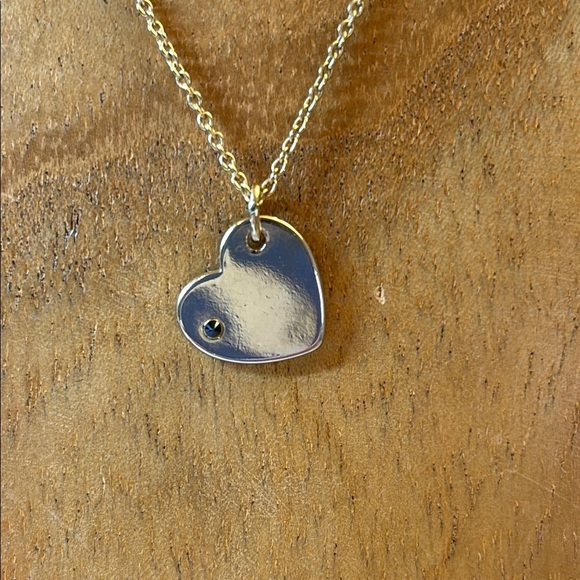 💖 Gold Heart Pendant Necklace w white sapphire stone. - Picture 3 of 8